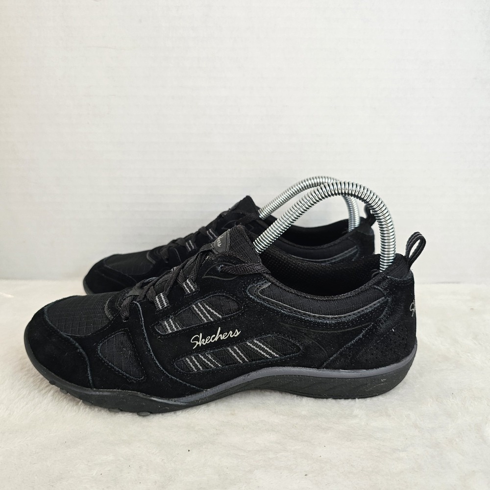 Skechers Black Casual Athletic Shoes Women's Size 7.5 Sneakers Comfort Walking